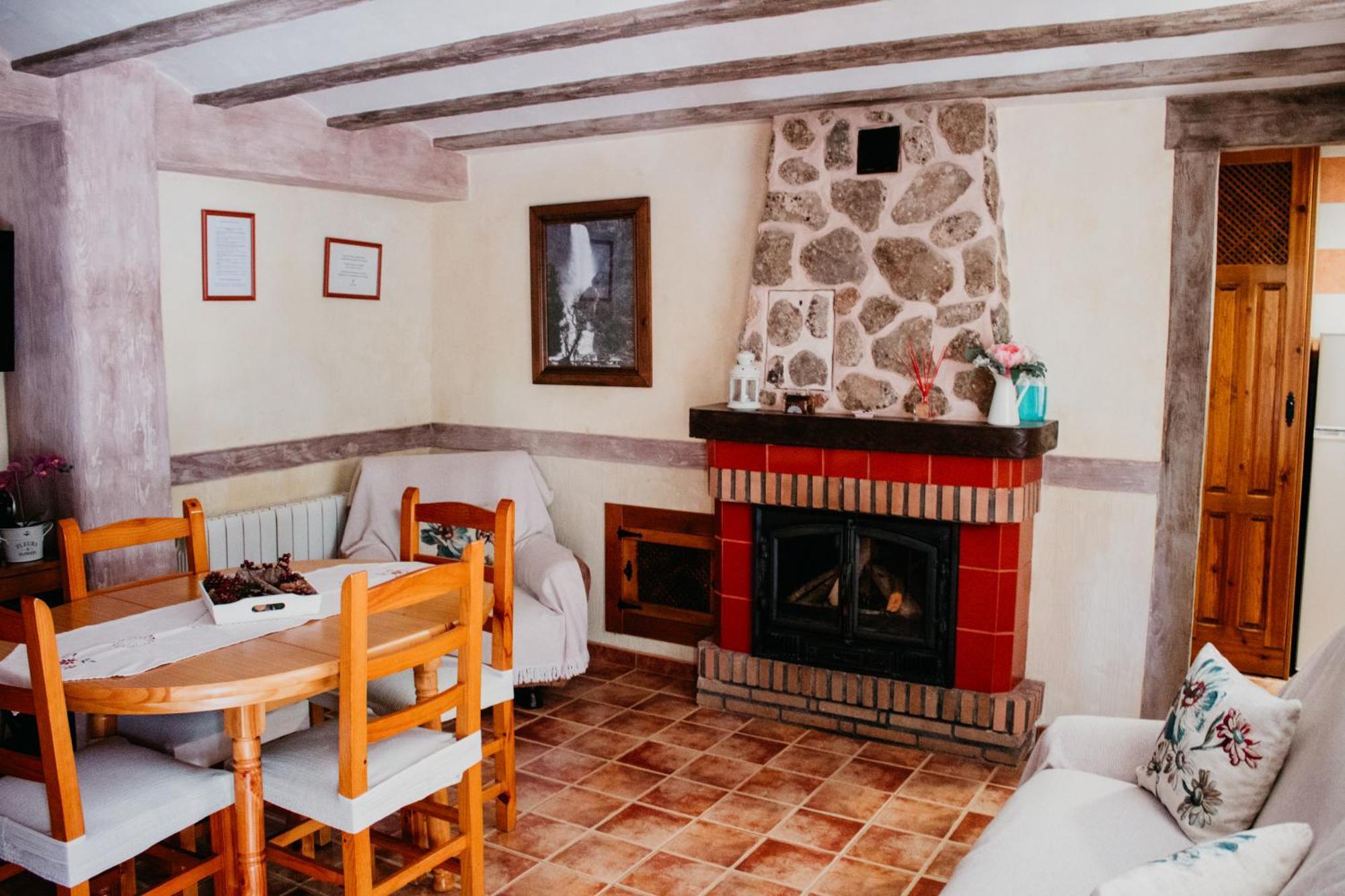 Apartamentos El Callejon Riopar Luaran gambar