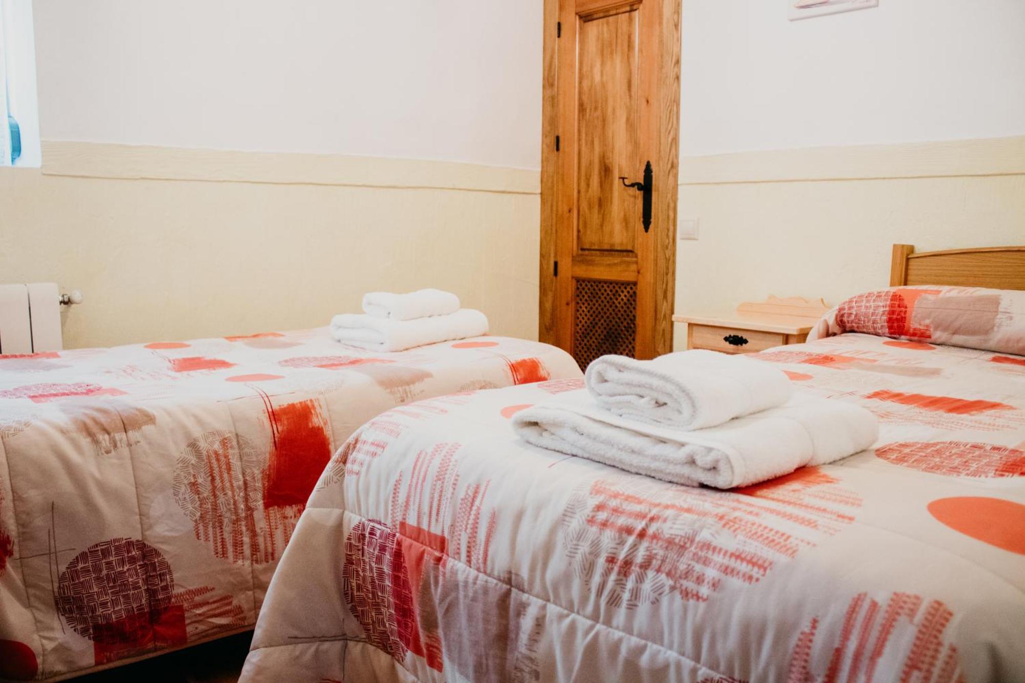 Apartamentos El Callejon Riopar Luaran gambar